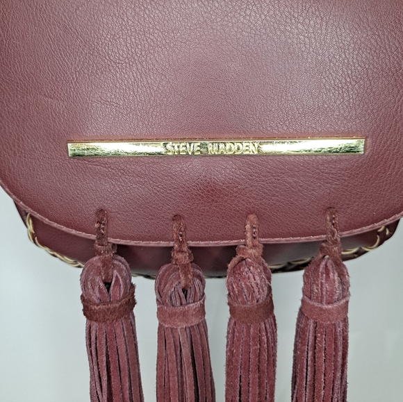 Steve Madden burgundy tassel crossbody - Picture 3 of 14